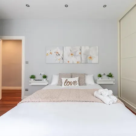 Tranvia 51 Apartment *