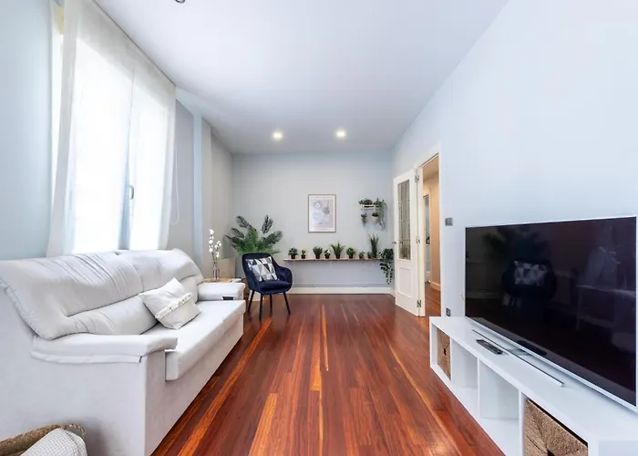 Apartment Tranvia 51 *